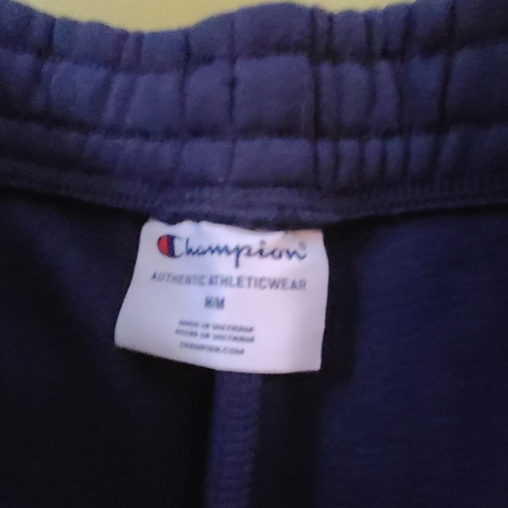 Mens Champion shorts - Picture 5 of 6